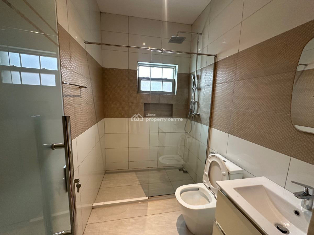 Luxury 4 Bedrooms Duplex in a Gated Community, Tse Addo, East Airport, Airport Residential Area, Accra, Townhouse for Rent