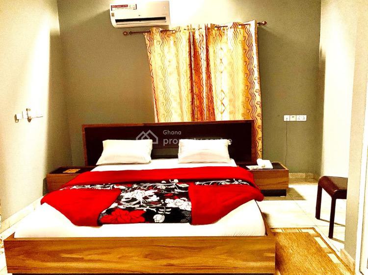 Short Let Rooms Available For Short Stays, Tema, Accra 1 Beds, 1