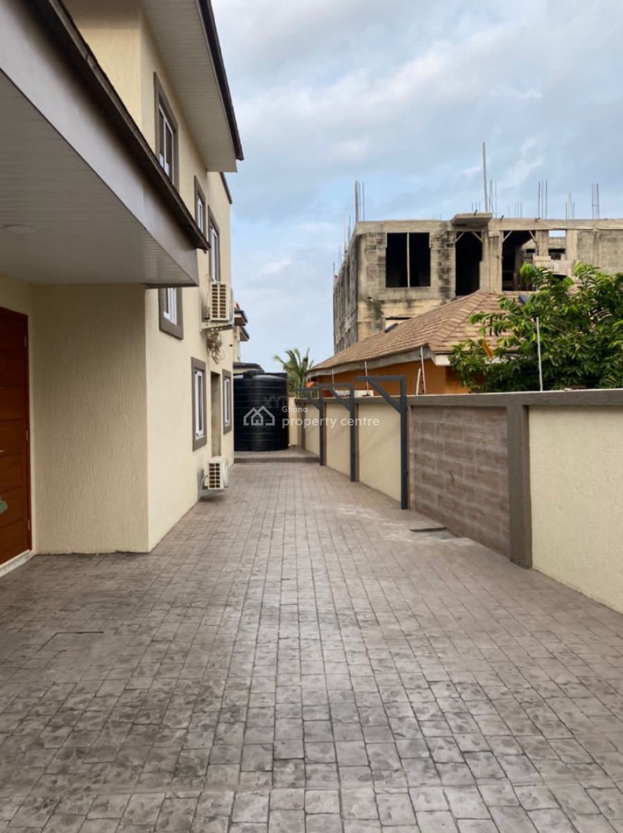 Newly Built Executive 5 Bedrooms House with Swimming Pool Available, East Airport, Airport Residential Area, Accra, House for Sale
