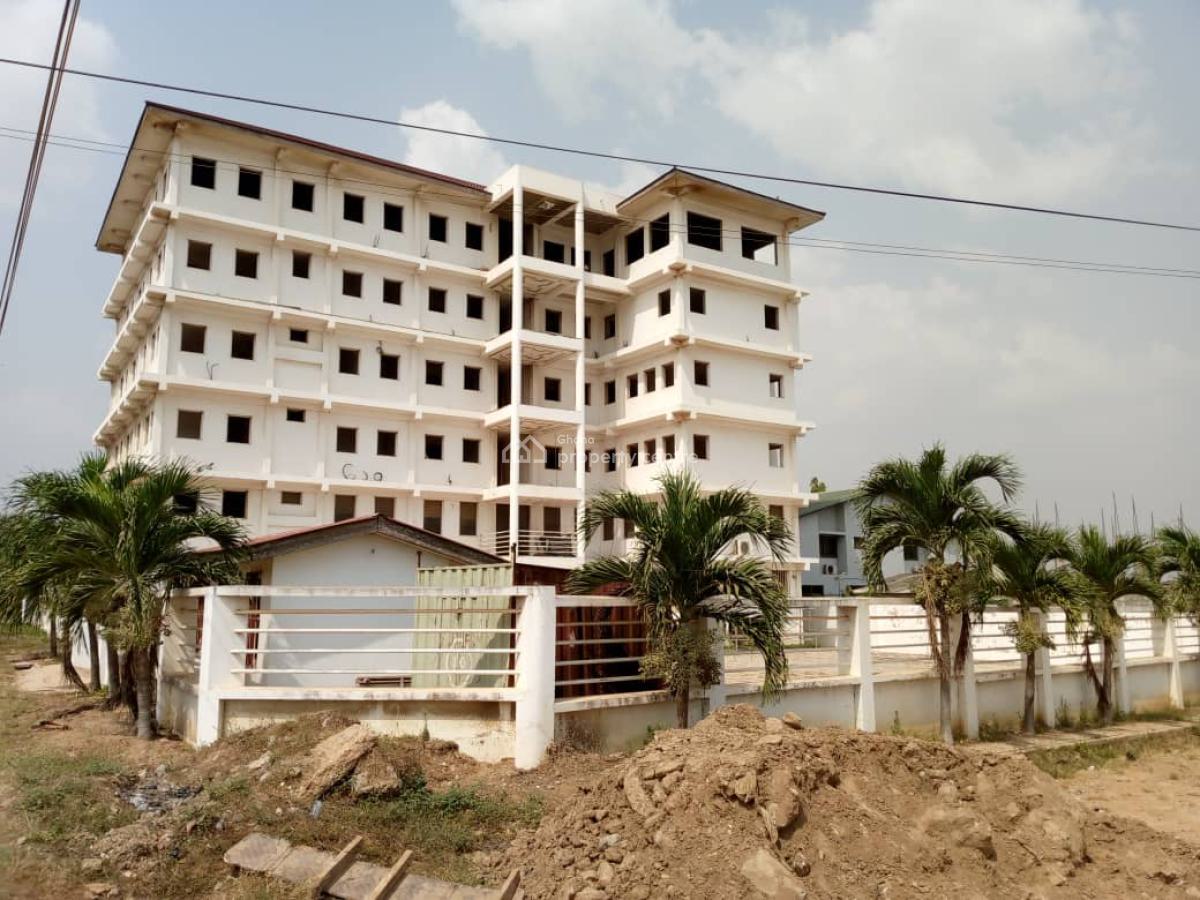 Commercial  Property, Tseaddo-airport Hills, Accra Metropolitan, Accra, Plaza / Complex / Mall for Sale