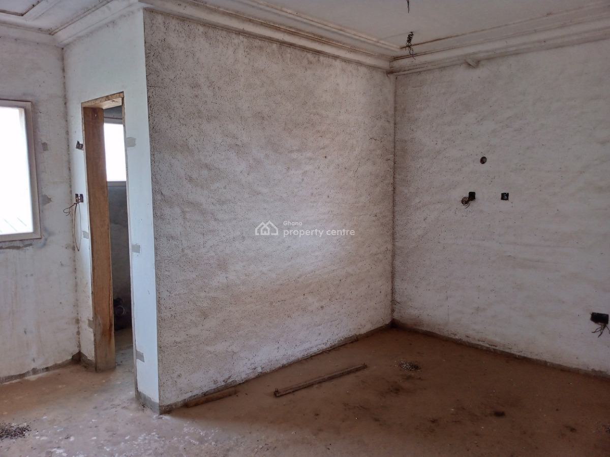 Commercial  Property, Tseaddo-airport Hills, Accra Metropolitan, Accra, Plaza / Complex / Mall for Sale