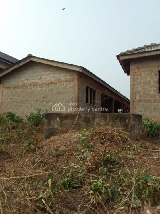 Uncompleted 4 Bedrooms House, Nkanfoa, Cape Coast Metropolitan, Central Region, Detached Bungalow for Sale