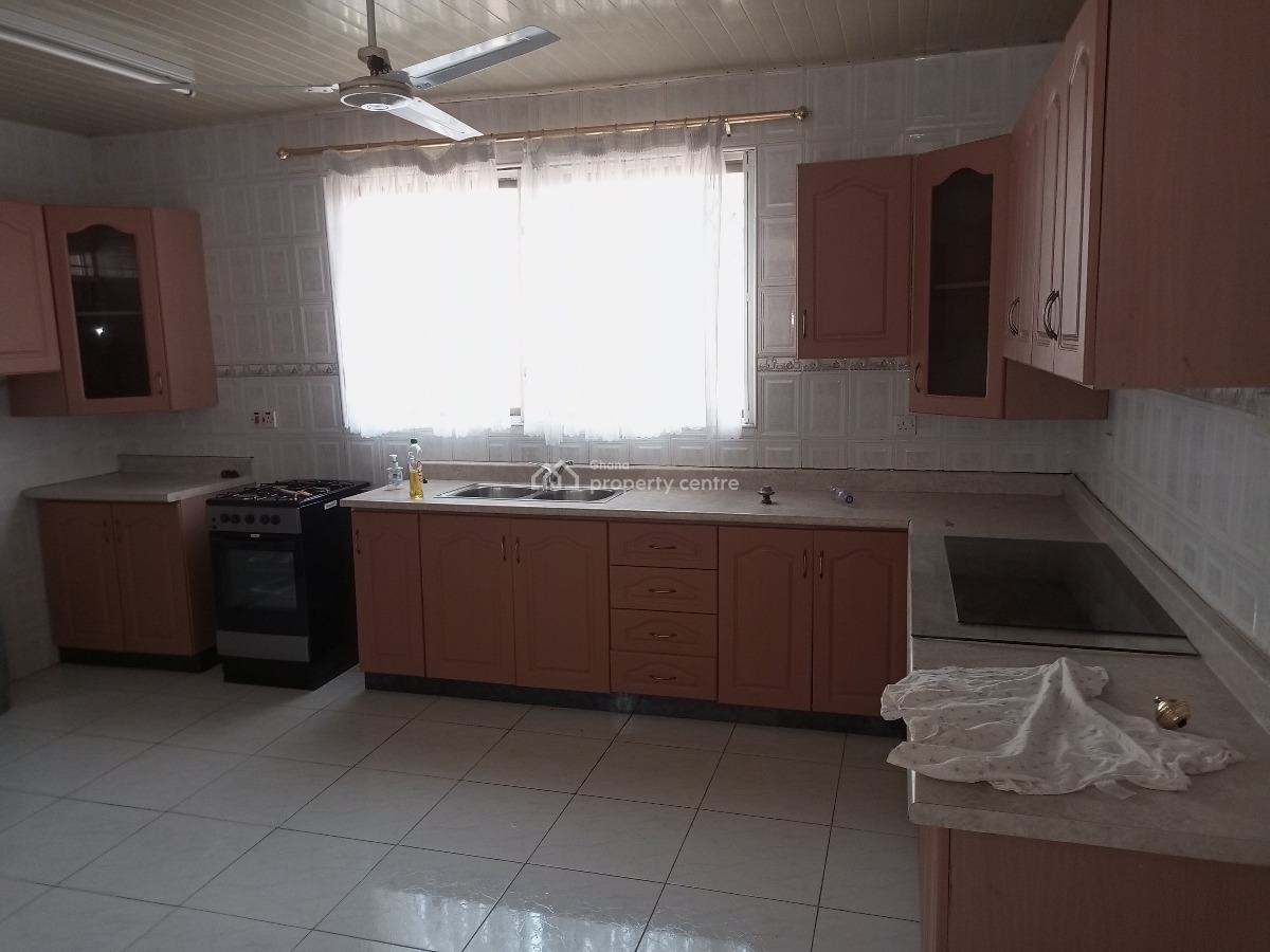 5bedrooms House in Community25 Annex, Mataheko,tema, Afienya, Tema, Accra, House for Rent