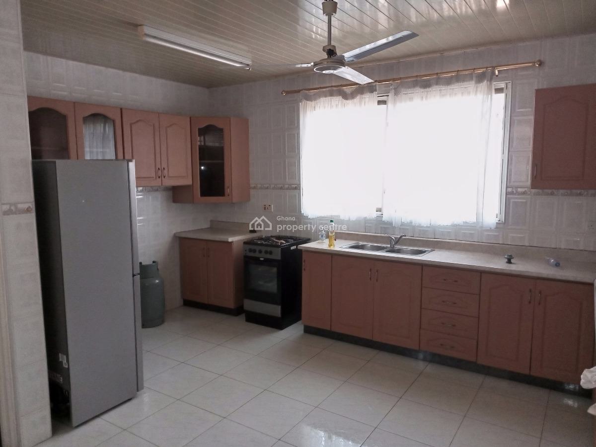 5bedrooms House in Community25 Annex, Mataheko,tema, Afienya, Tema, Accra, House for Rent