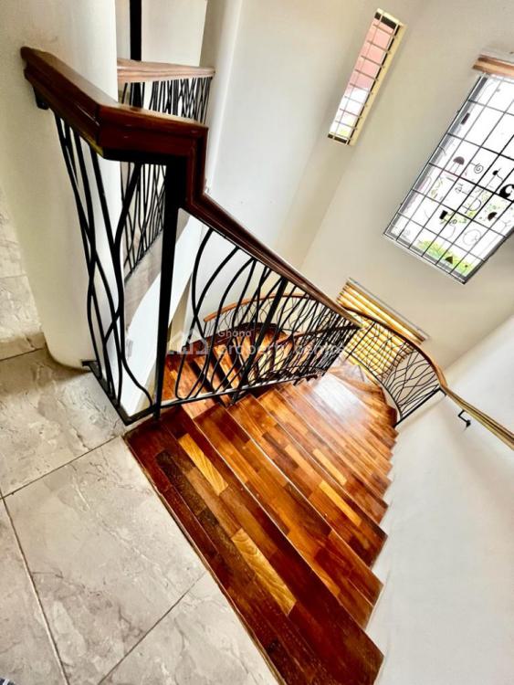 a 4 Bedrooms Executive House, East Airport, Airport Residential Area, Accra, House for Rent