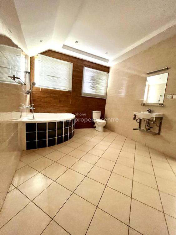 a 4 Bedrooms Executive House, East Airport, Airport Residential Area, Accra, House for Rent