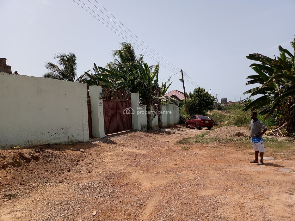 8 Bedrooms House, Takoradi, Sekondi-takoradi, Western Region, House for Sale