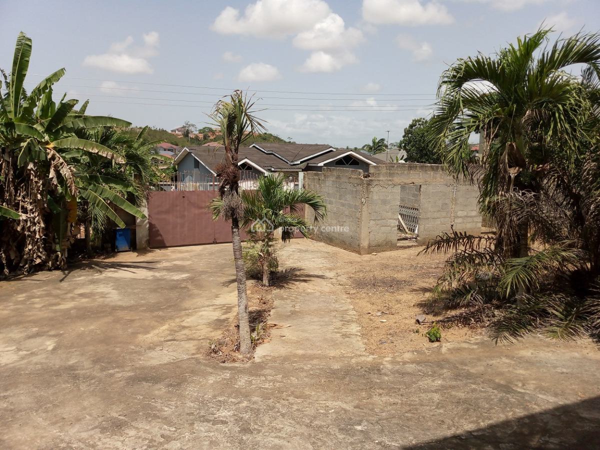 8 Bedrooms House, Takoradi, Sekondi-takoradi, Western Region, House for Sale