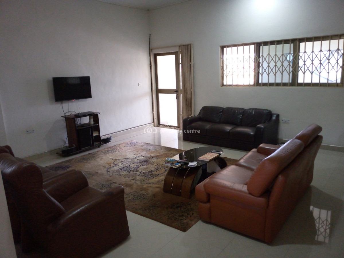 8 Bedrooms House, Takoradi, Sekondi-takoradi, Western Region, House for Sale