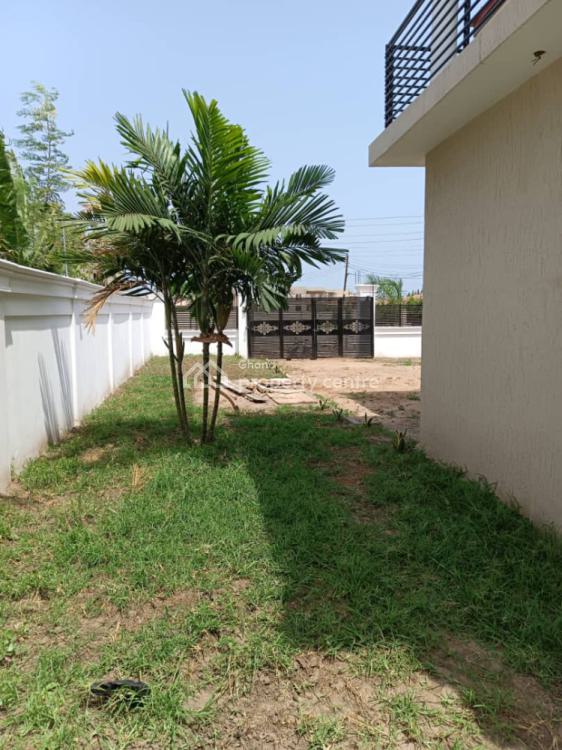 6 Bedrooms House 2 Boy Quarter, Community 25, Tema, Accra, Apartment for Sale