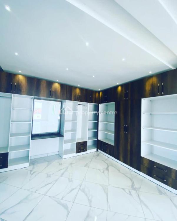 a Luxury 4 Bedrooms with a Penthouse Master Bedroom, East Legon, Accra, House for Sale