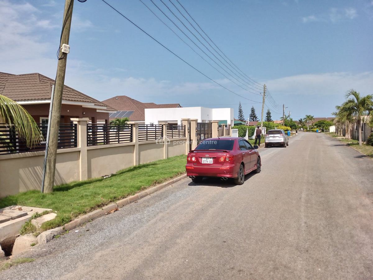 5 Bedrooms House in Tema Community25, Tema Community 25, Devtraco Estate, Tema, Accra, House for Sale