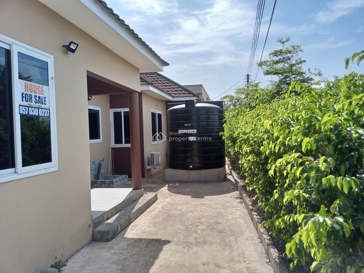 5 Bedrooms House in Tema Community25, Tema Community 25, Devtraco Estate, Tema, Accra, House for Sale