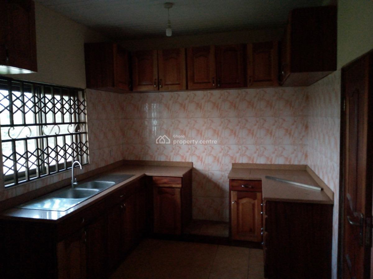 8 Bedrooms House, Gbetsile, Mataheko, Tema, Accra, House for Rent