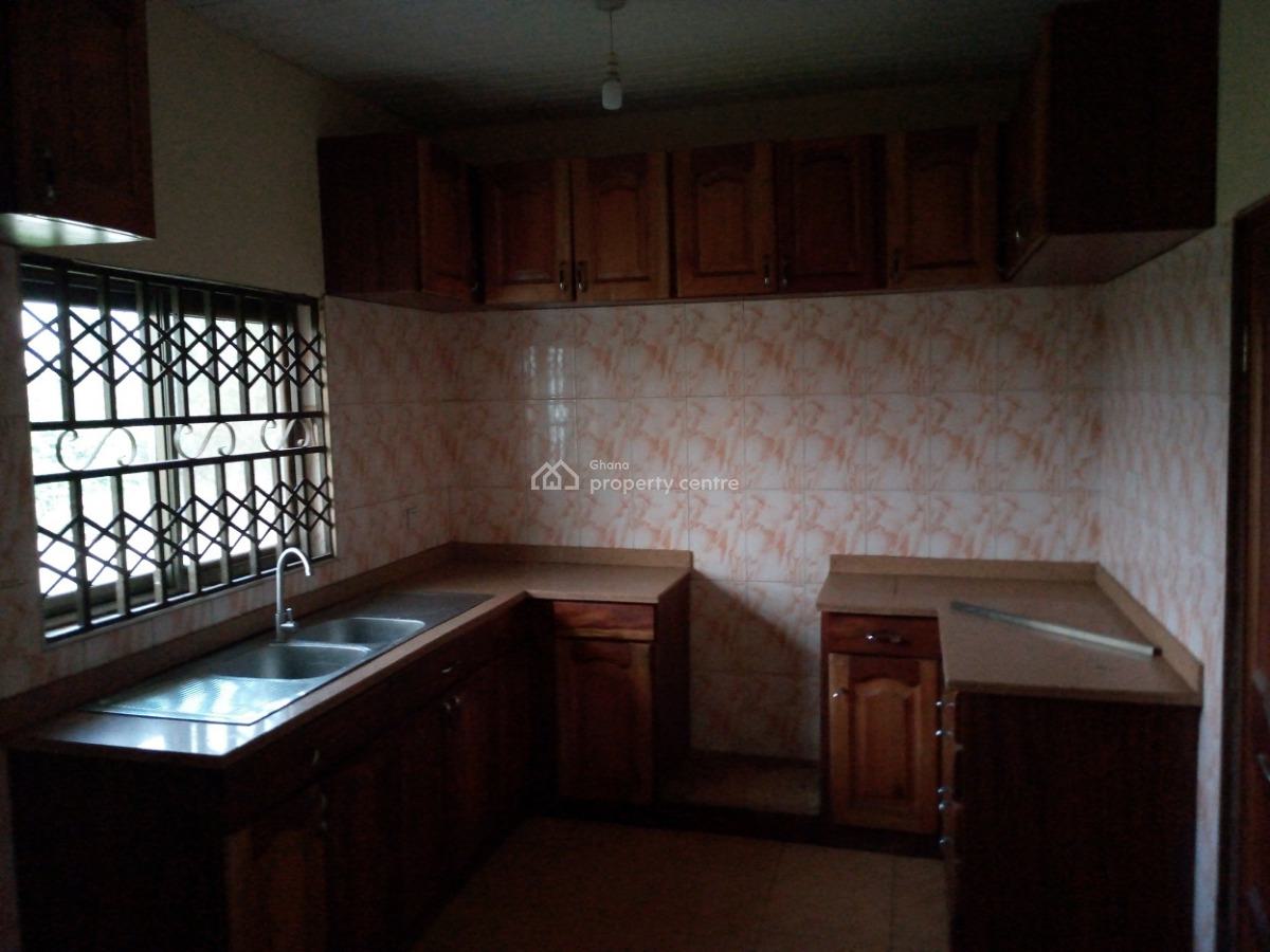 8 Bedrooms House, Gbetsile, Mataheko, Tema, Accra, House for Rent