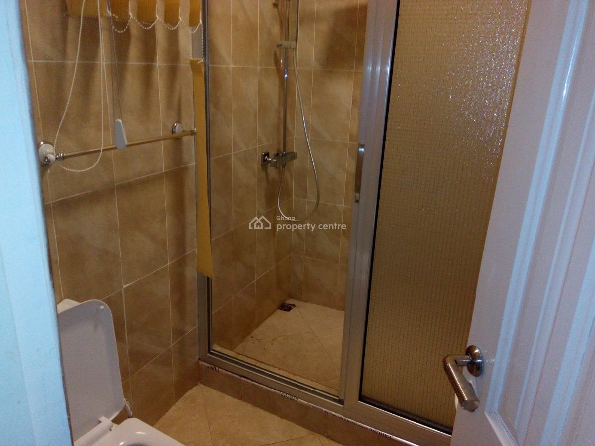 6 Bedrooms House, Tema Community 25, Tema, Accra, House for Rent