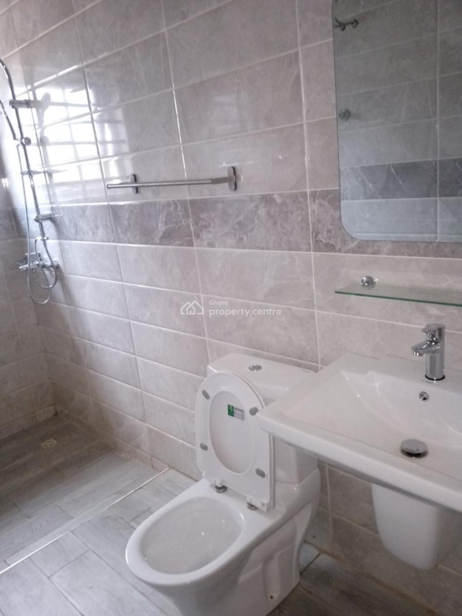 3bedrooms House, Community 25, Tema, Accra, Semi-detached Bungalow for Rent