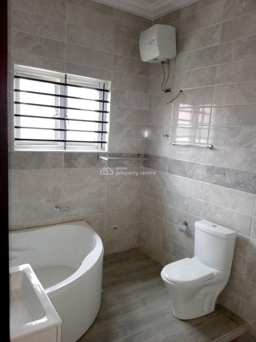 3bedrooms House, Community 25, Tema, Accra, Semi-detached Bungalow for Rent