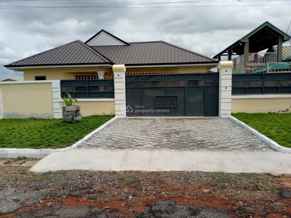 5 Bedrooms House, Community 25, Tema, Accra, House for Sale