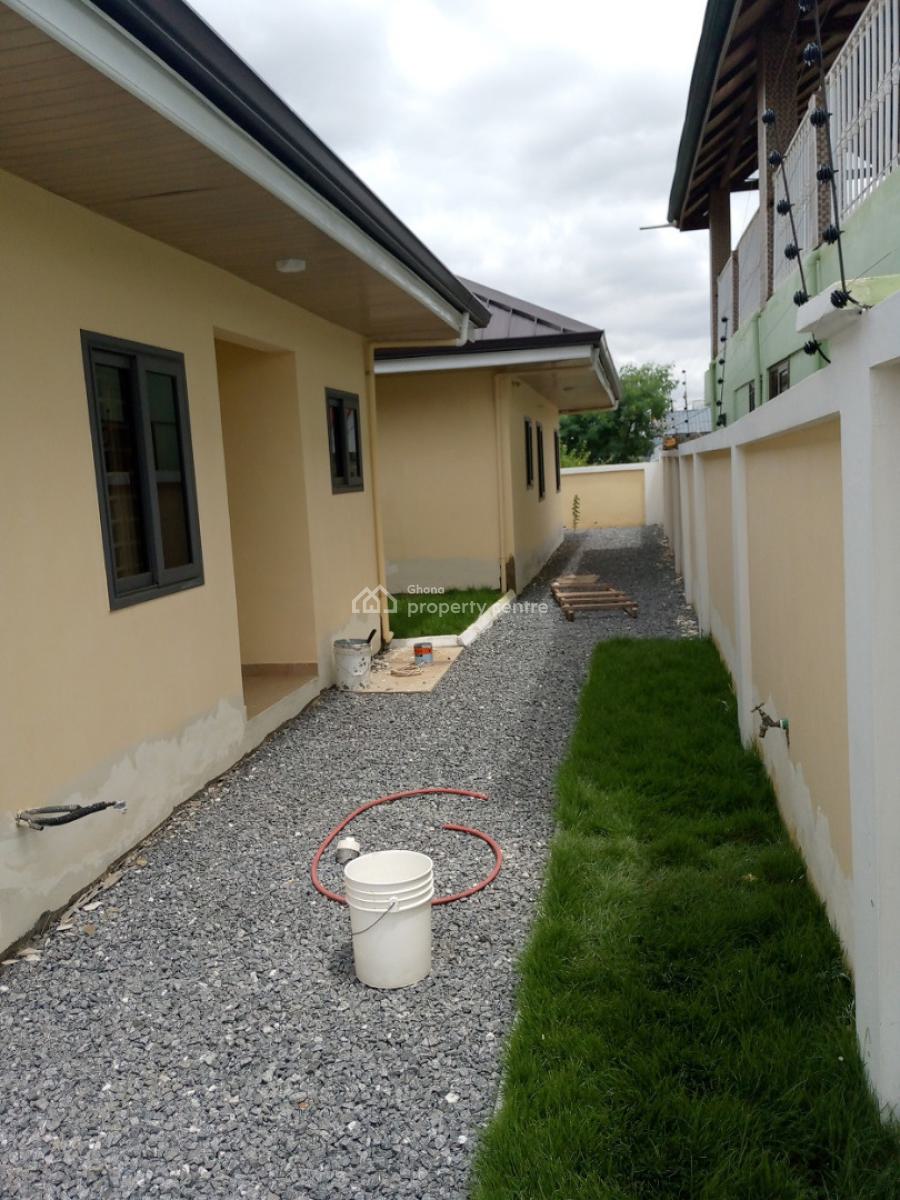 5 Bedrooms House, Community 25, Tema, Accra, House for Sale