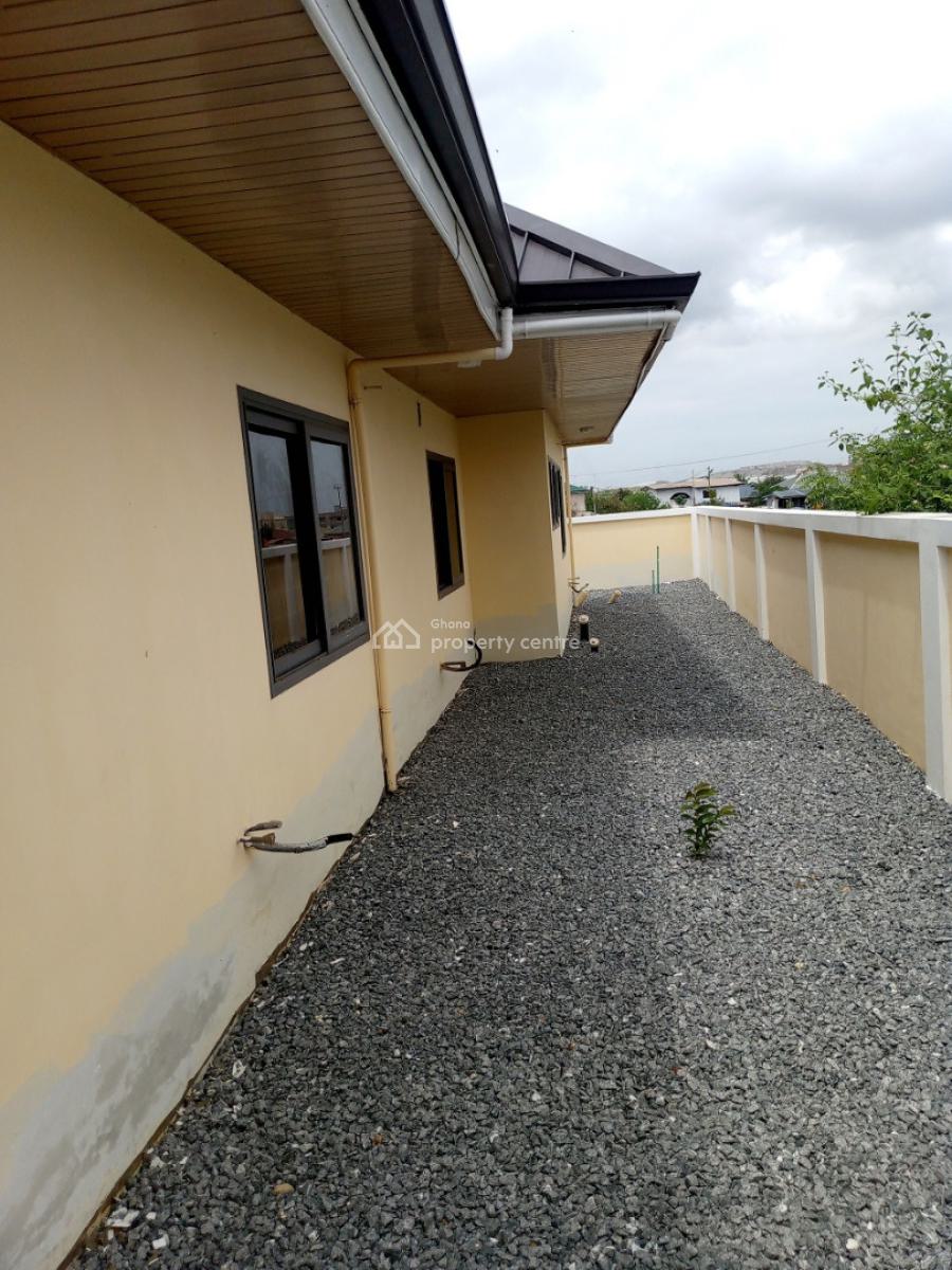 5 Bedrooms House, Community 25, Tema, Accra, House for Sale