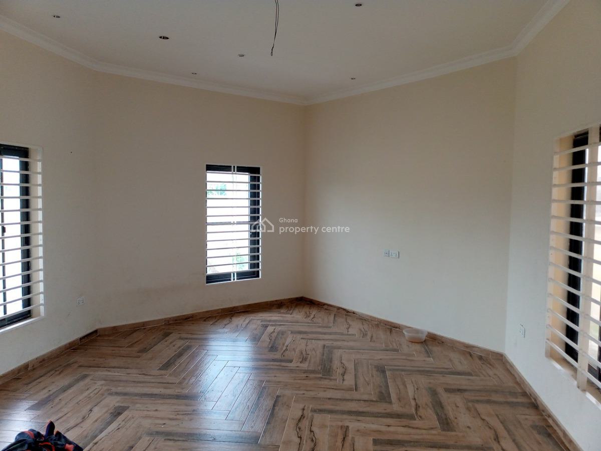 5 Bedrooms House, Community 25, Tema, Accra, House for Sale