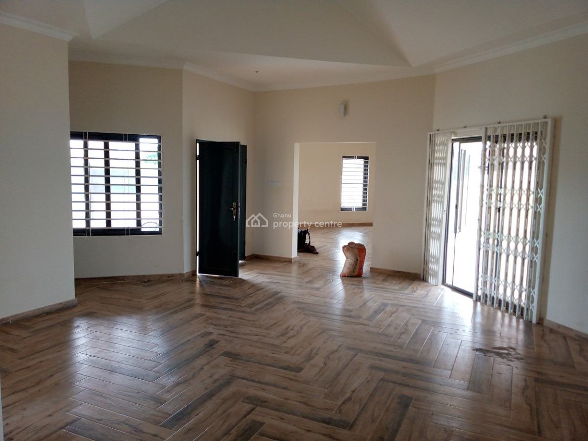 5 Bedrooms House, Community 25, Tema, Accra, House for Sale