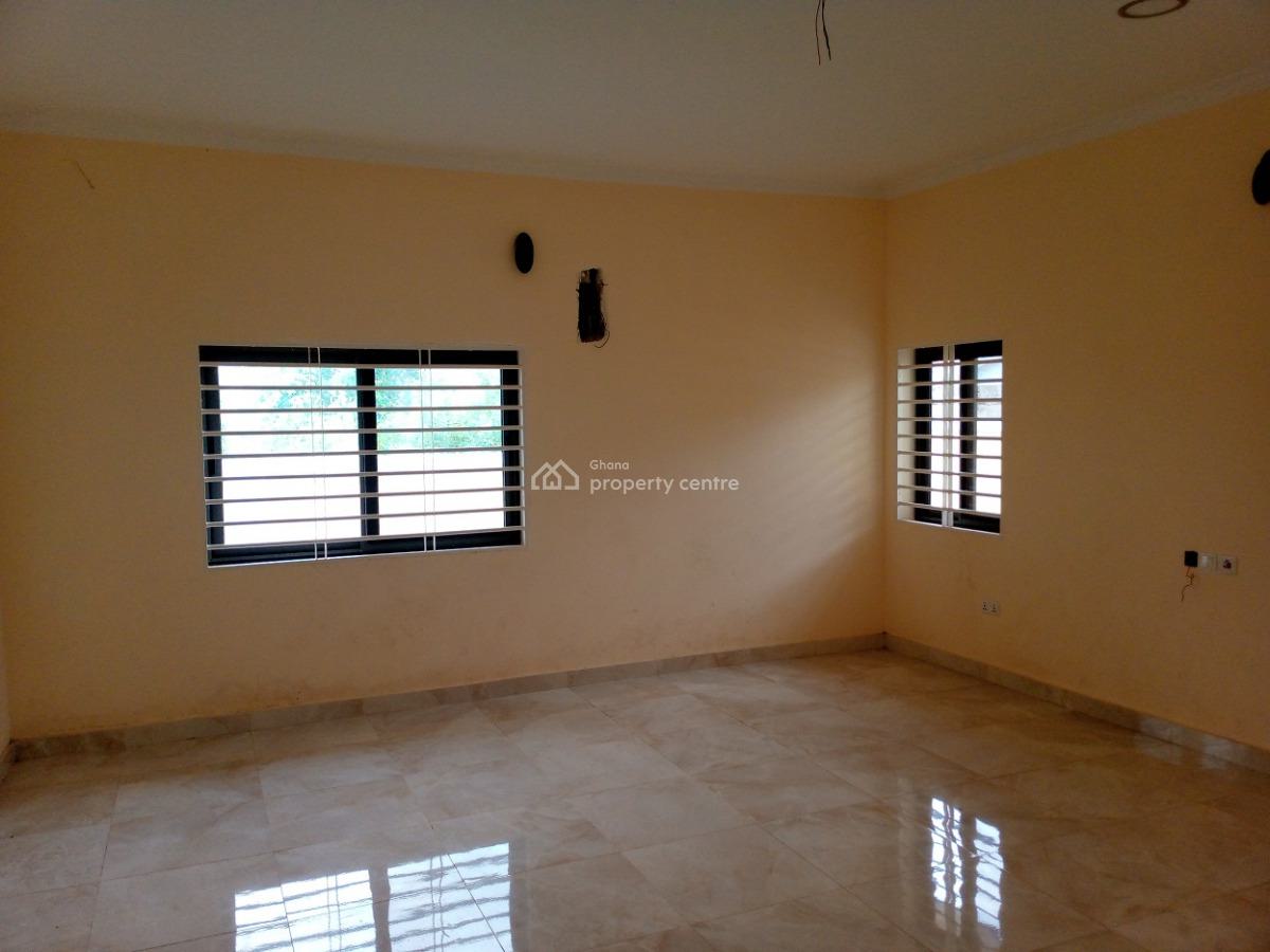 5 Bedrooms House, Community 25, Tema, Accra, House for Sale