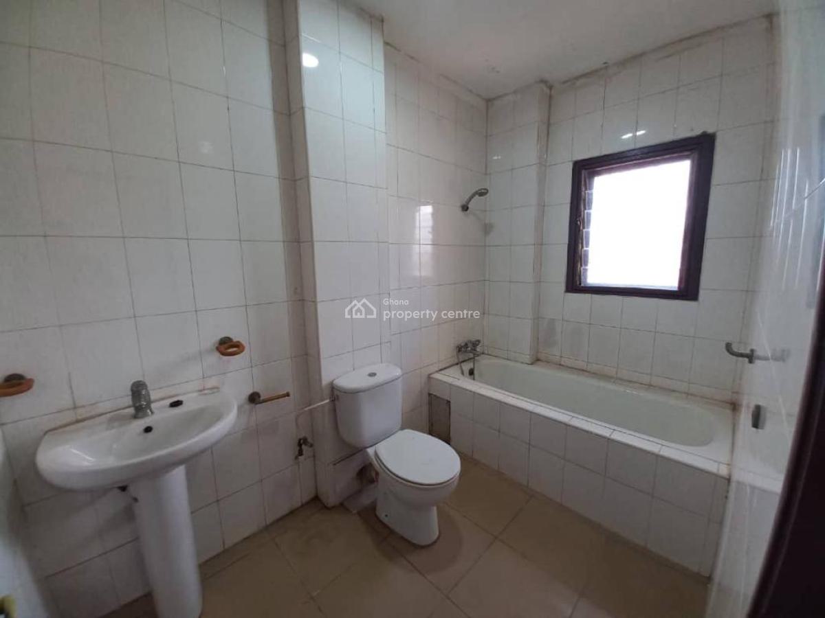 3 Bedroom Flat, Madina, La Nkwantanang Madina Municipal, Accra, Apartment for Rent