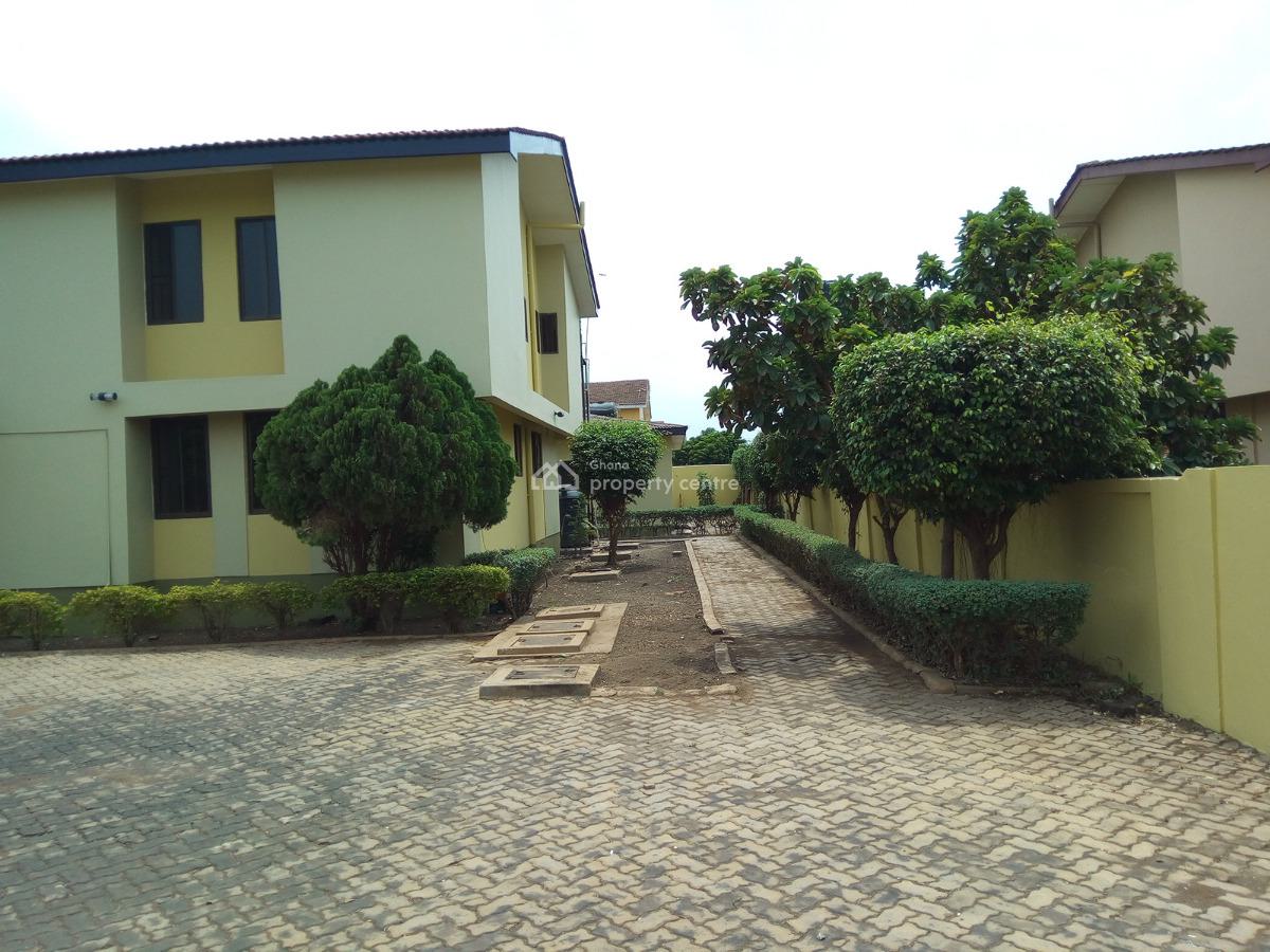 4 Bedroom with 2 Bedroom Boys Quarters, Community 18, Spintex, Accra, House for Rent