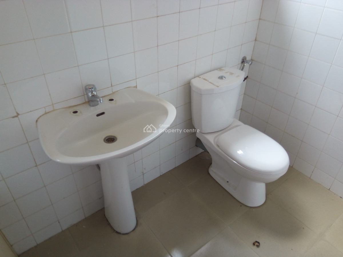 4 Bedroom with 2 Bedroom Boys Quarters, Community 18, Spintex, Accra, House for Rent