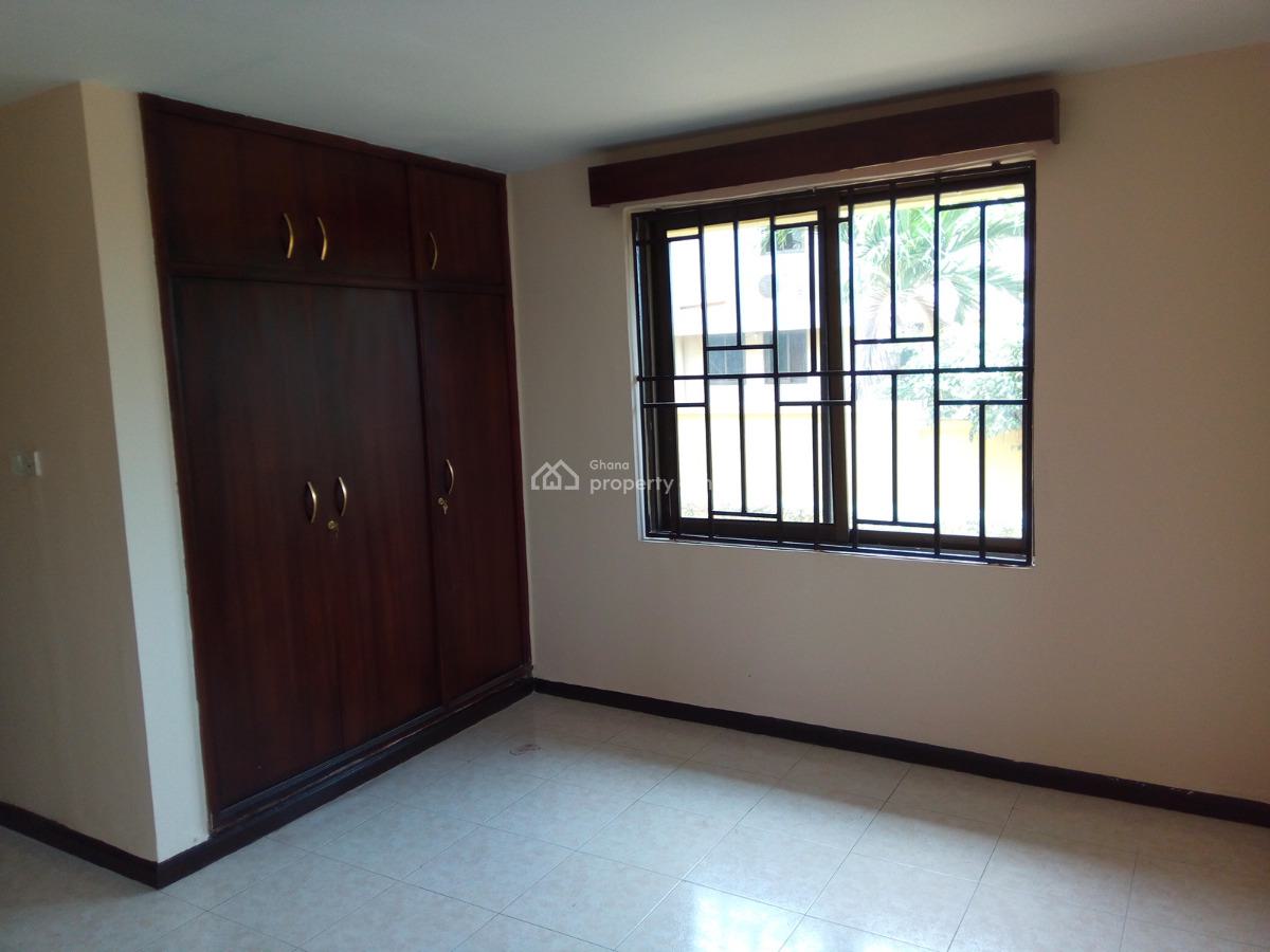 4 Bedroom with 2 Bedroom Boys Quarters, Community 18, Spintex, Accra, House for Rent