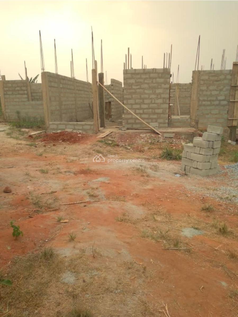 5 Bedrooms Uncompleted Mansion, Near The New Regional Hospital, Akwadum Road, Koforidua, Eastern Region, House for Sale