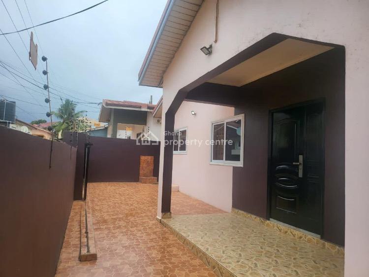 Executive Three Bedroom Self Compound, Mile 7, Achimota, Accra, House for Rent