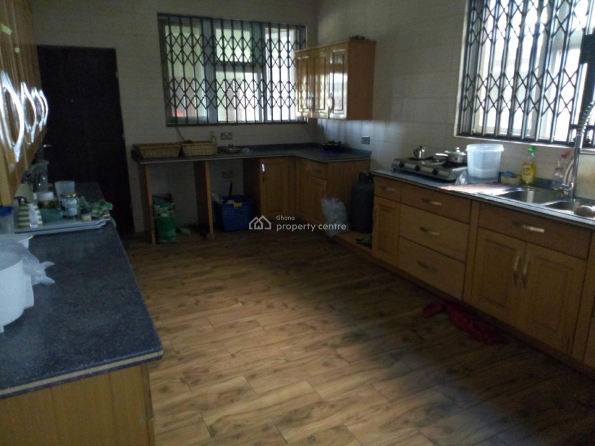 Two Storey 5 Bedrooms House, Community 25, Tema, Accra, House for Rent