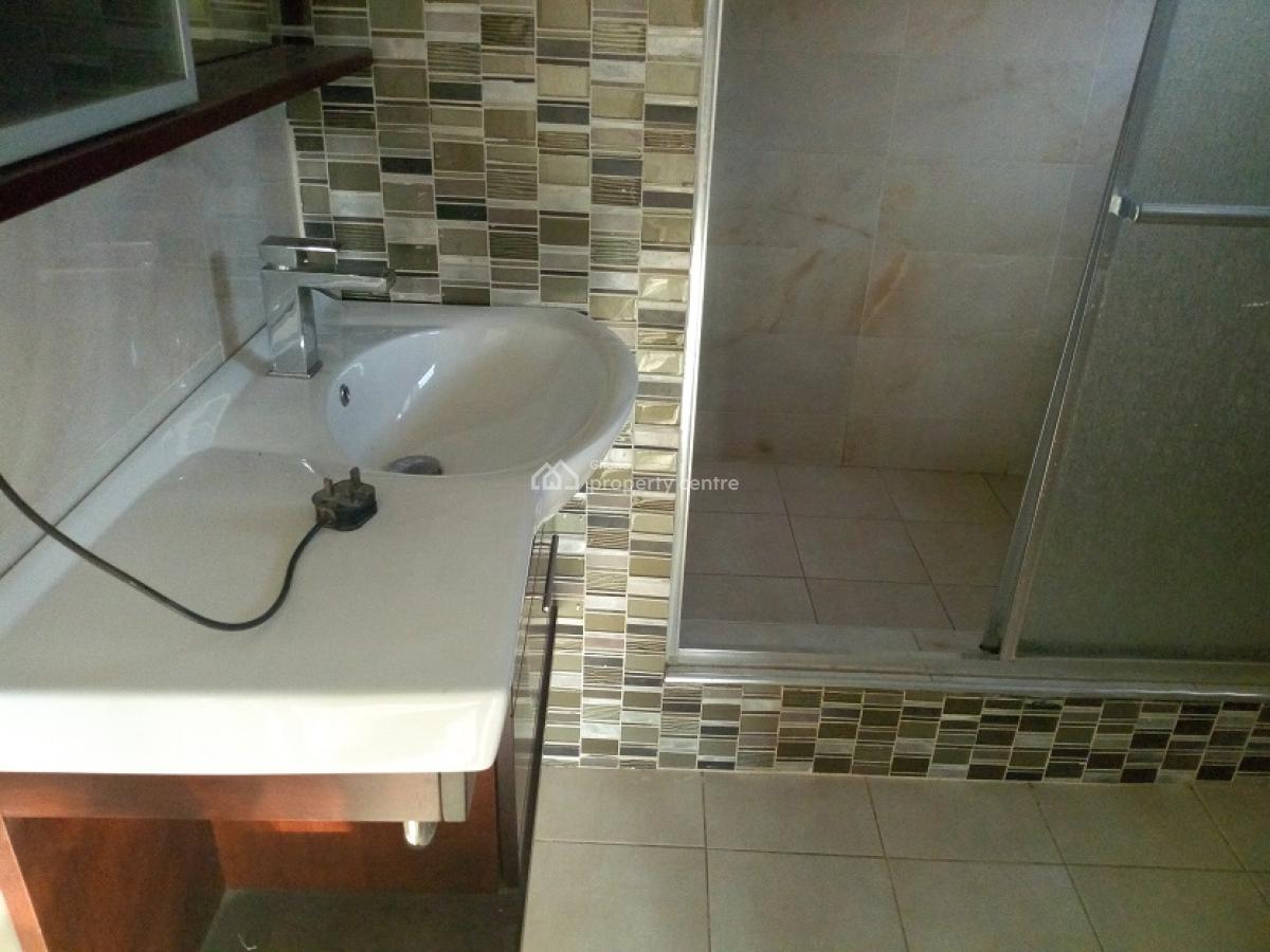 Two Storey 5 Bedrooms House, Community 25, Tema, Accra, House for Rent