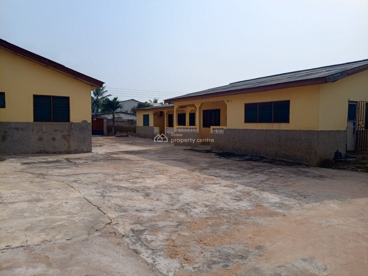 Titled 4 Apartments + 2 Shops, Santa Maria Kwashieman, Accra Metropolitan, Accra, Detached Bungalow for Sale