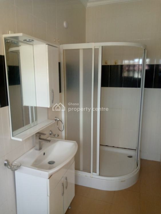 3 Bedrooms House, Oyarifa, Adenta Municipal, Accra, Detached Bungalow for Rent