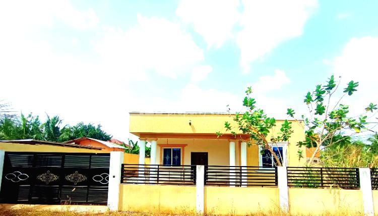 Newly Built Two Bedrooms House, Agbogba Tamakolo, Ga East Municipal, Accra, Detached Bungalow for Sale