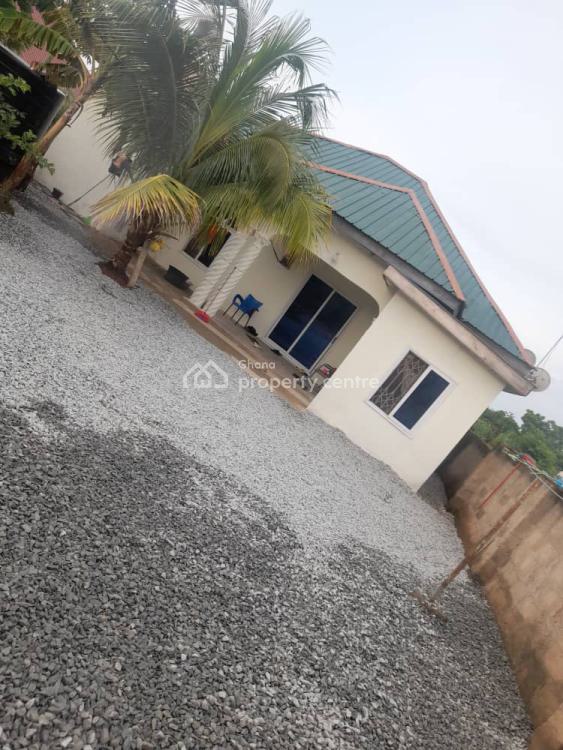 For Sale *3 Bedroom House, Kasoa Big Apple Buduburam, Accra Metropolitan, Accra 2 Beds, 2