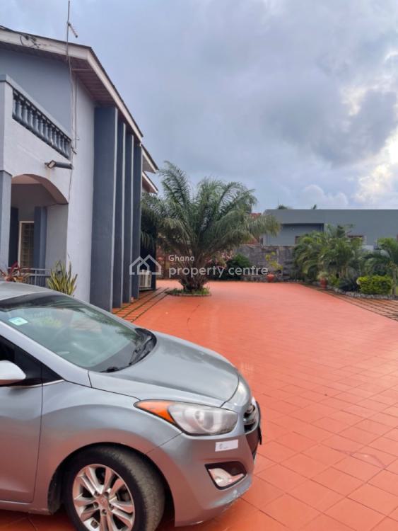 For Sale 7 Bedrooms House, Gbawe, Ga South Municipal, Accra 7 Beds