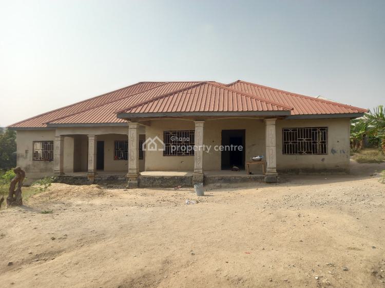 For Sale 5 Bedrooms, Achiase, Near Kenyasi Abrem, Kumasi Metropolitan