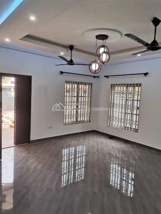 For Rent Executive 3 Bedrooms Self Compound House, Oyarifa, La Nkwantanang Madina Municipal