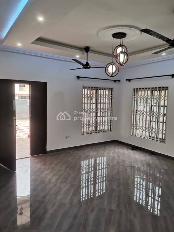 For Rent Executive 3 Bedrooms Self Compound House, Oyarifa, La Nkwantanang Madina Municipal