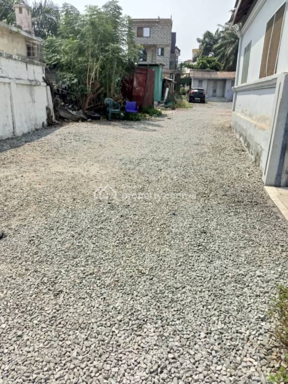 For Sale *old House On 2 Plots, Osu Oxford Street, Accra Metropolitan, Accra (Ref 32962)