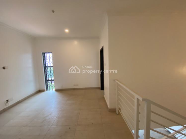 Three Bedroom House, Abokobi, Ga East Municipal, Accra, Semi-detached Duplex for Rent
