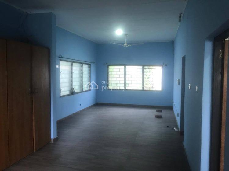 Executive Unfurnished 3 Bedroom House Plus 3 Outer House at  Kaneshie, North Kaneshie, Accra, House for Rent