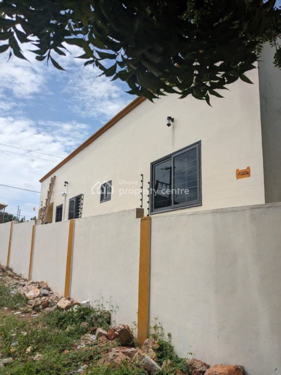 Executive 3 Bedrooms House, Oyarifa, Oyarifa, La Nkwantanang Madina Municipal, Accra, Detached Bungalow for Sale
