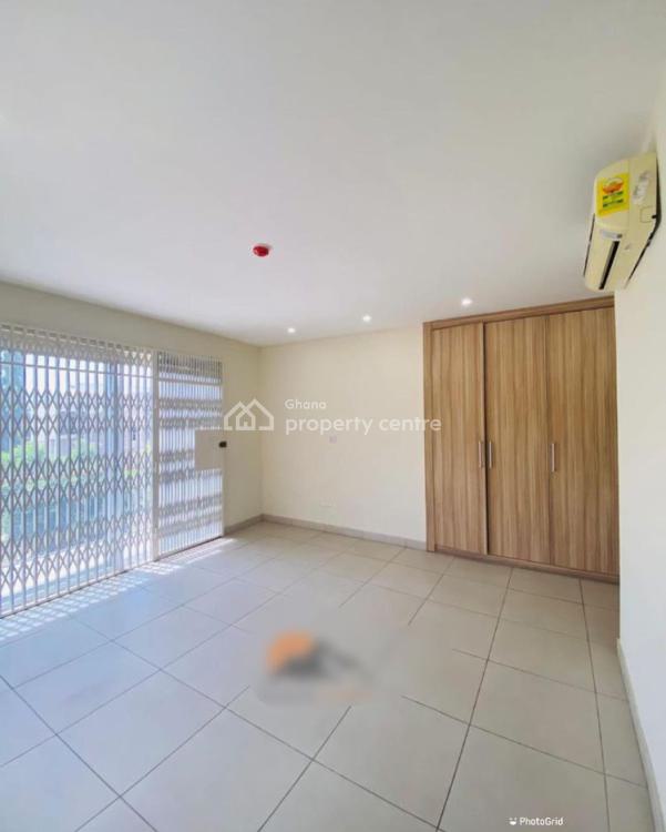 Executives 3 Bedroom Semi-detached Townhouse at Cantonment, Cantonments, Accra, House for Rent