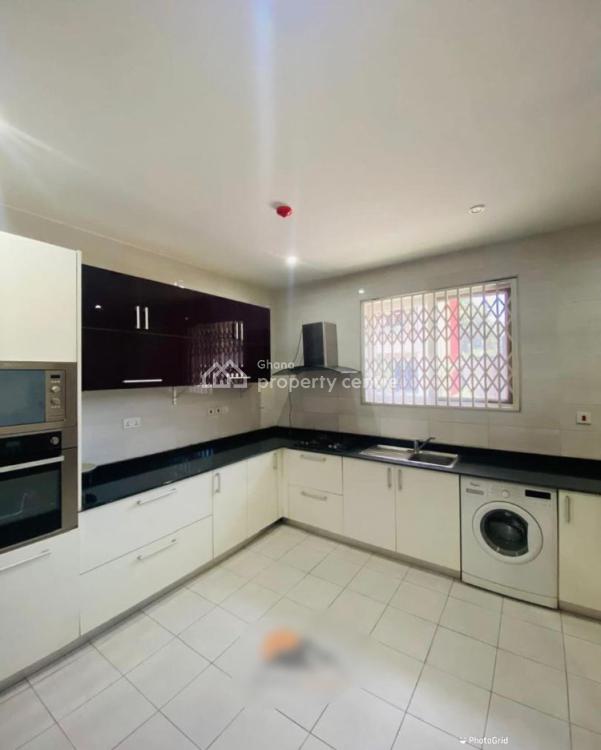 Executives 3 Bedroom Semi-detached Townhouse at Cantonment, Cantonments, Accra, House for Rent